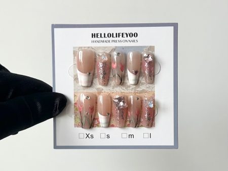 【HANDMADE】TULIP - TEN PIECES OF HANDCRAFTED PRESS ON NAIL Online